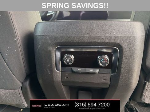 Used 2025 Chevrolet Suburban LS image 16