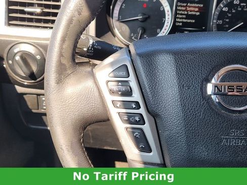 Used 2018 Nissan Titan SV w/ SV Convenience Package image 27