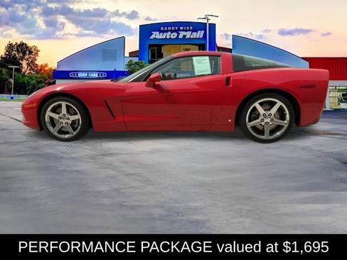 Used 2006 Chevrolet Corvette Coupe w/ Preferred Equipment Group RWD image 5
