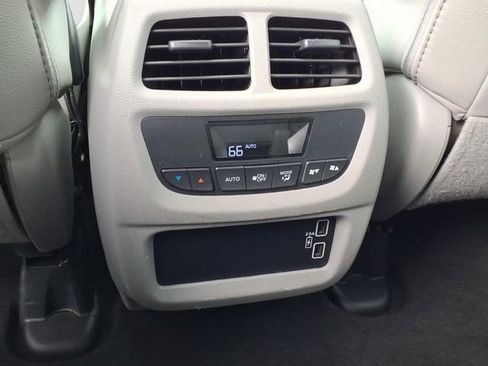 Used 2022 Honda Pilot EX-L image 12