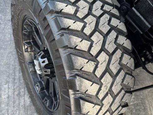 Used 2018 RAM 2500 Laramie w/ Sport Appearance Group image 23