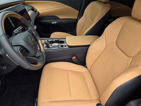 New 2026 Lexus RX 350 FWD image 5