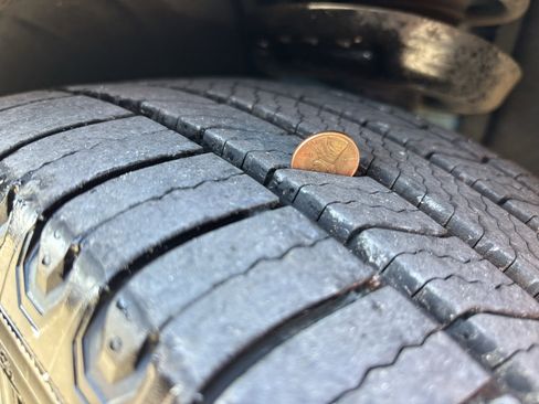 Used 2022 Chevrolet Bolt LT w/ Infotainment Package image 15