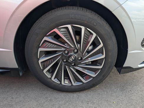 Certified 2026 Hyundai Sonata SEL FWD image 15