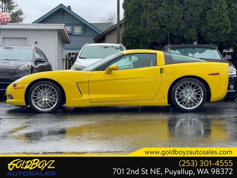 Used 2006 Chevrolet Corvette Coupe w/ Preferred Equipment Group RWD image 7