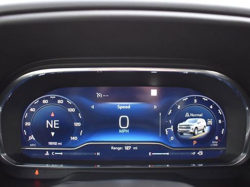 Used 2022 Chevrolet Tahoe Z71 w/ Luxury Package image 21