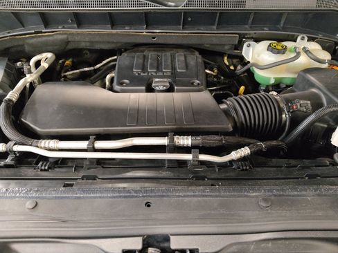 Used 2019 Chevrolet Silverado 1500 LT w/ All-Star Edition RWD image 30