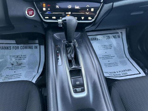 Used 2017 Honda HR-V EX image 26