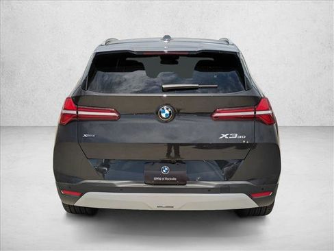 Used 2025 BMW X3 xDrive30i w/ Premium Package image 8