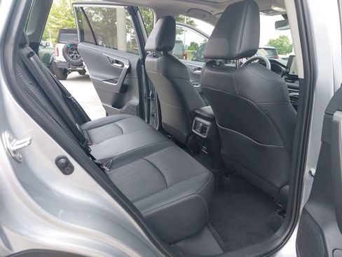 Used 2025 Toyota RAV4 Limited FWD image 12