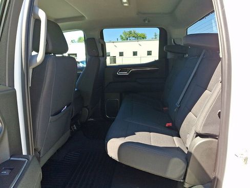 Certified 2024 Chevrolet Silverado 1500 LT AWD/4WD image 12