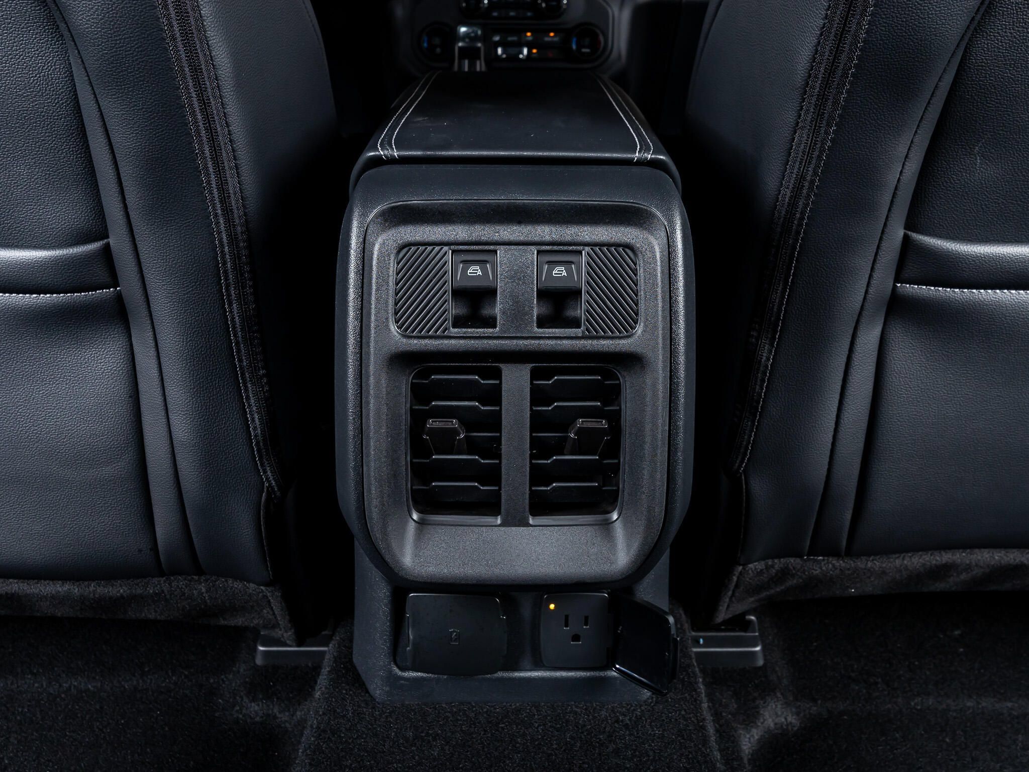 Used 2026 Ford Bronco Outer Banks AWD/4WD image 30