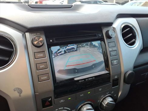 Used 2019 Toyota Tundra SR5 w/ SR5 Upgrade Package AWD/4WD image 15