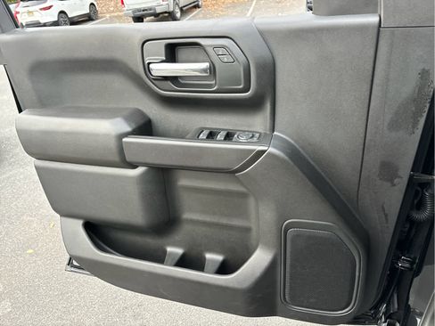 Certified 2022 Chevrolet Silverado 1500 Custom w/ LPO, Dark Essentials Package image 19