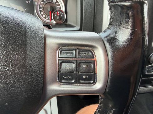 Used 2022 RAM 1500 Classic SLT w/ Electronics Convenience Group AWD/4WD image 21