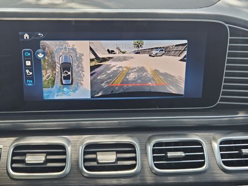 Certified 2026 Mercedes-Benz GLE 350 4MATIC image 11