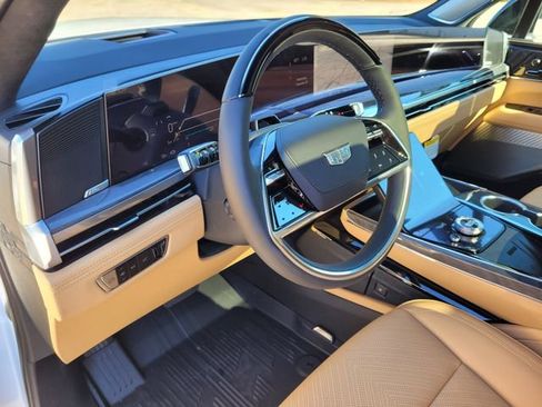 New 2026 Cadillac Escalade IQL Sport 2 w/ LPO, Floor Liner Package image 21