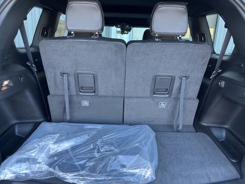 New 2025 Jeep Grand Cherokee L Altitude image 42