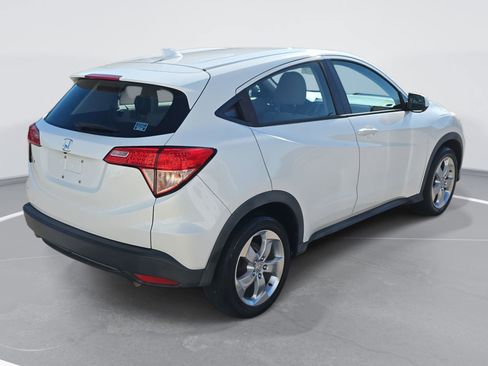 Used 2016 Honda HR-V LX image 5