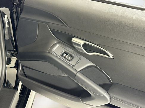 Used 2024 Porsche 718 Cayman S image 31