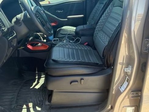 Used 2023 Nissan Frontier Pro-X w/ Pro-X Premium Package RWD image 12