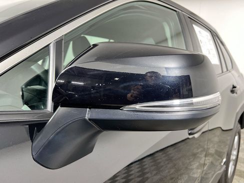 Used 2025 Toyota RAV4 XLE image 13