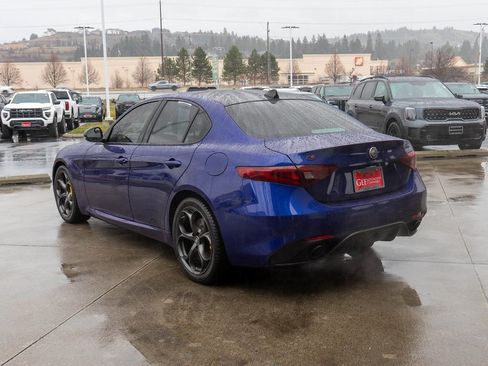 Used 2021 Alfa Romeo Giulia Ti Sport image 5