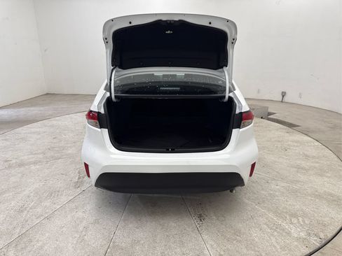 Used 2026 Toyota Corolla LE FWD image 20