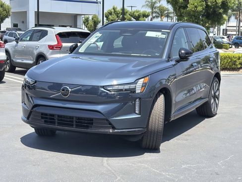 New 2026 Volvo EX90 Ultra AWD/4WD image 3