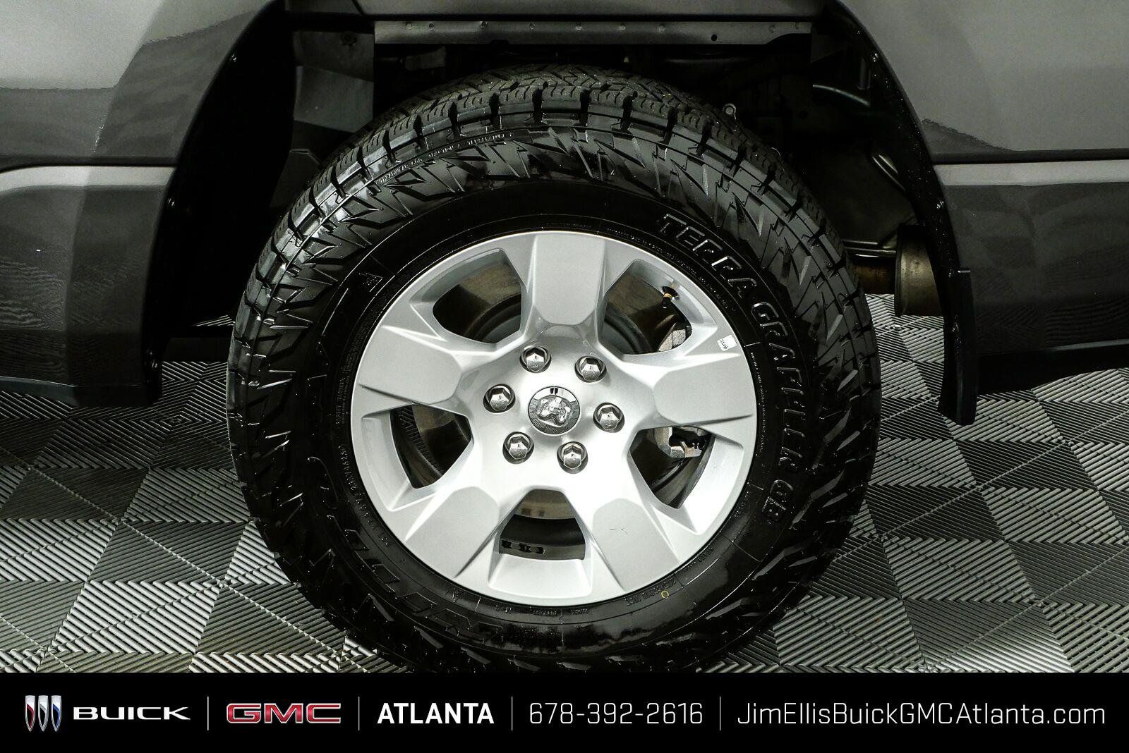 Used 2023 RAM 1500 Big Horn AWD/4WD image 35