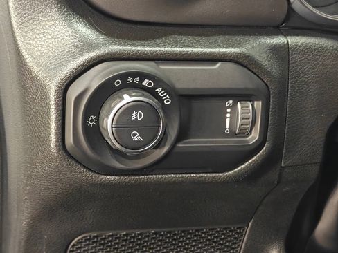 Used 2023 Jeep Gladiator Sport AWD/4WD image 50