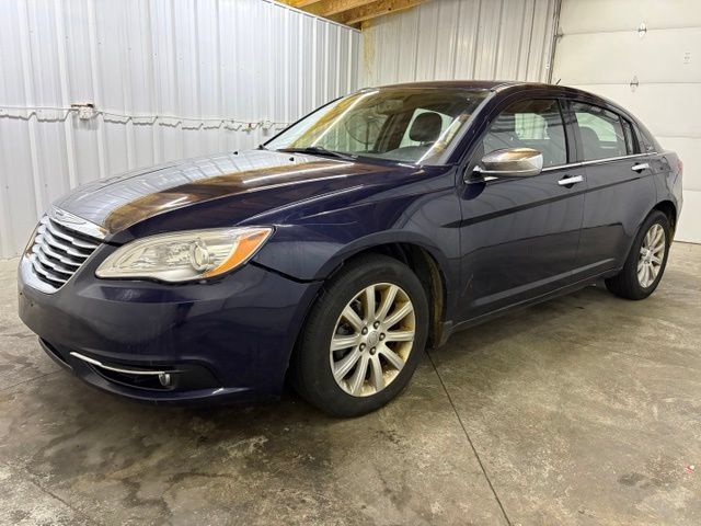 Used 2014 Chrysler 200 Limited FWD image 3
