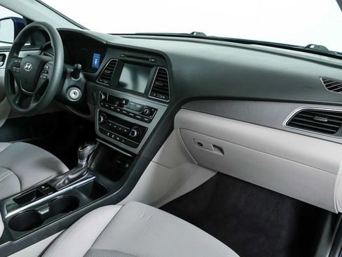 Used 2017 Hyundai Sonata SE FWD image 21