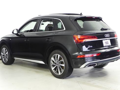 Used 2023 Audi Q5 2.0T Premium w/ Convenience Package image 9