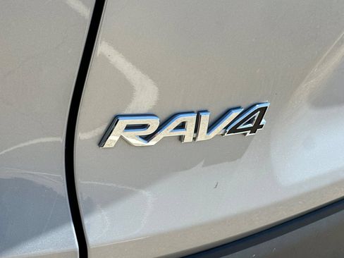 Certified 2025 Toyota RAV4 XLE AWD/4WD image 50