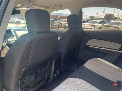 Used 2017 Chevrolet Equinox LS FWD image 10