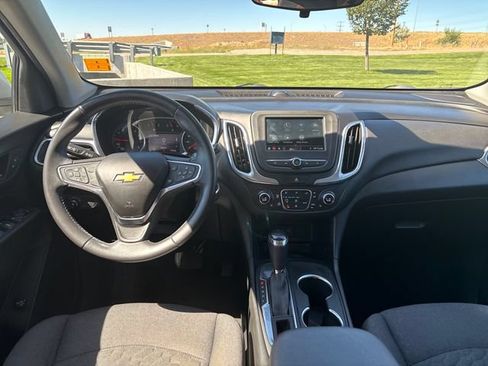 Used 2019 Chevrolet Equinox LT FWD image 13