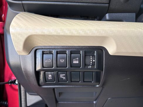 Used 2020 Subaru Ascent Premium w/ Sport Package image 17