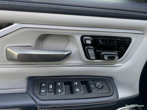 Used 2025 RAM 1500 Tungsten AWD/4WD image 32