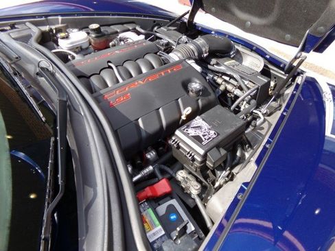 Used 2007 Chevrolet Corvette Coupe w/ Preferred Equipment Group RWD image 15