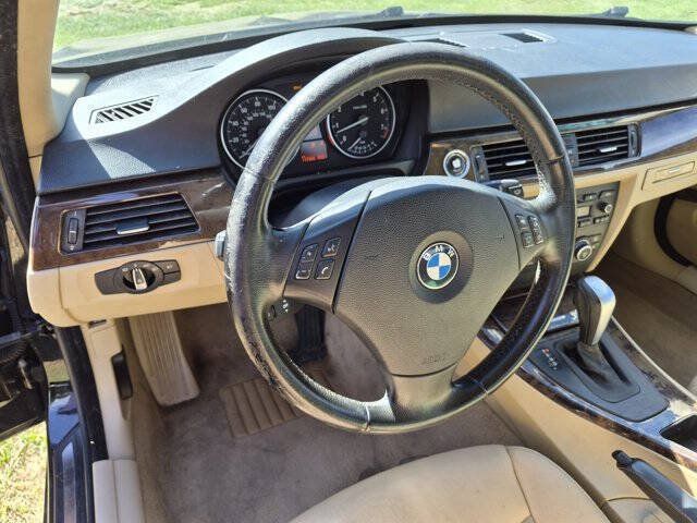 Used 2009 BMW 328i Sedan RWD image 16