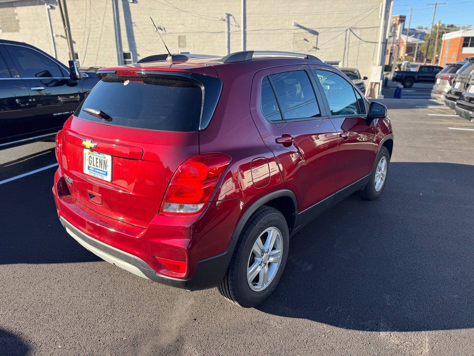 Used 2022 Chevrolet Trax LT w/ LT Convenience Package AWD/4WD image 6