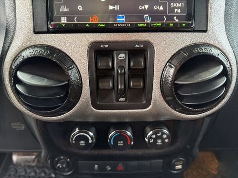 Used 2015 Jeep Wrangler Unlimited Sport w/ Quick Order Package 24S AWD/4WD image 49