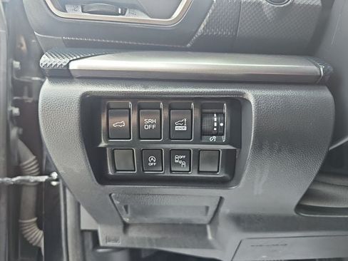 Used 2024 Subaru Forester Premium AWD/4WD image 17