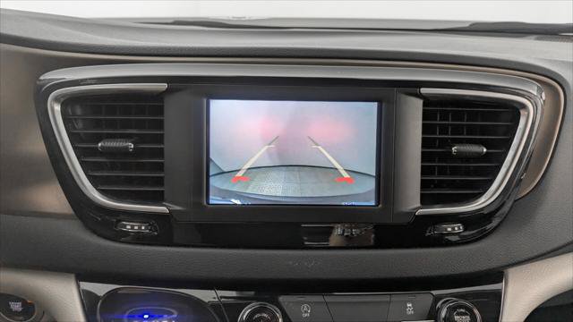 Used 2023 Chrysler Voyager LX FWD image 28