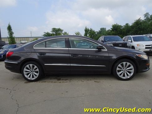 Used 2010 Volkswagen CC Sport FWD image 5