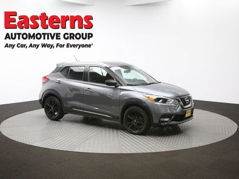 Used 2020 Nissan Kicks SR FWD image 45