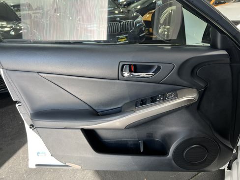 Used 2016 Lexus IS 200t RWD image 25