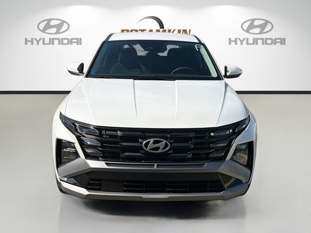 New 2026 Hyundai Tucson SE w/ Tow & Go Package FWD image 2
