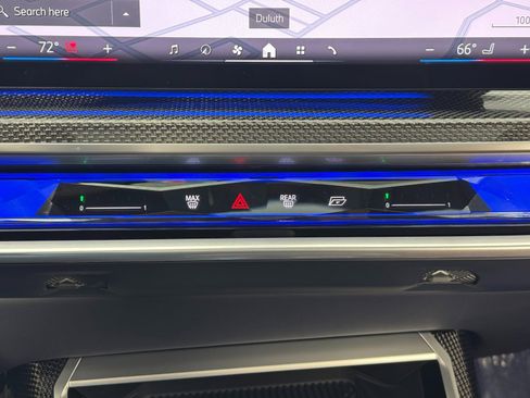 Used 2023 BMW i7 xDrive60 image 33